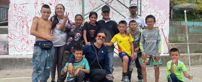 Bajo Andes florece, a todo color el proyecto que le devuelve la memoria al barrio (2)