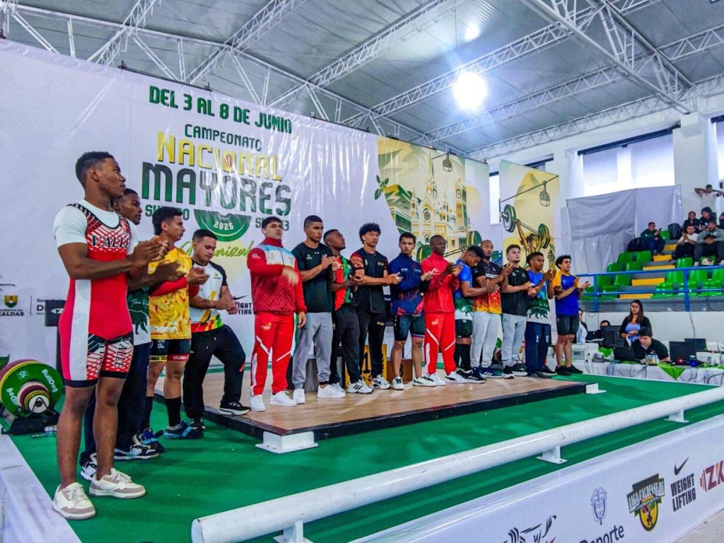Caldas brilla como anfitrión y medallista en el Campeonato Nacional de Levantamiento de Pesas