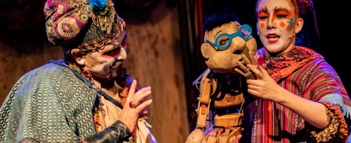 Duelo de brujos, el teatro como autoconciencia y encantamiento 31