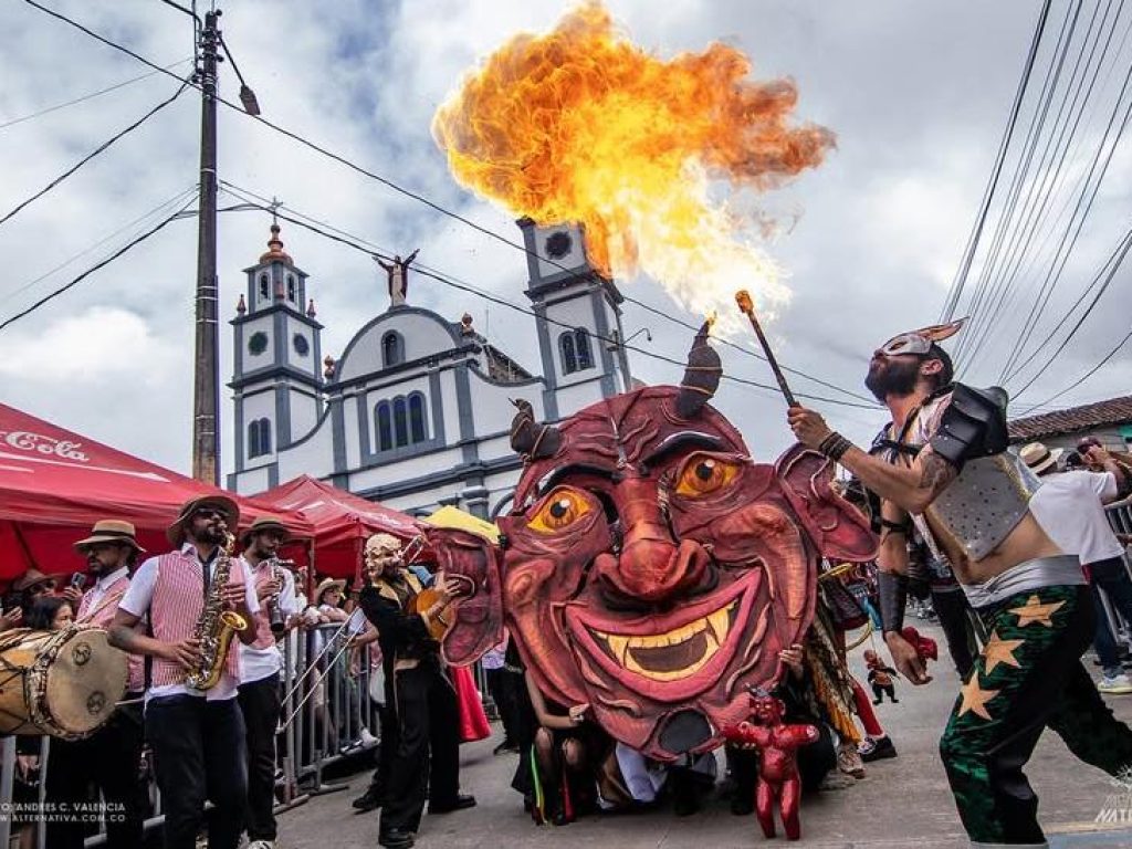 El Banco de la República presenta Chirimía Conversada- un viaje por la música y tradición de Caldas