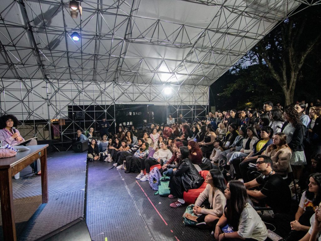 La Feria del Libro de Manizales 2025 supera en su cuarto día la asistencia de la edición pasada (8)