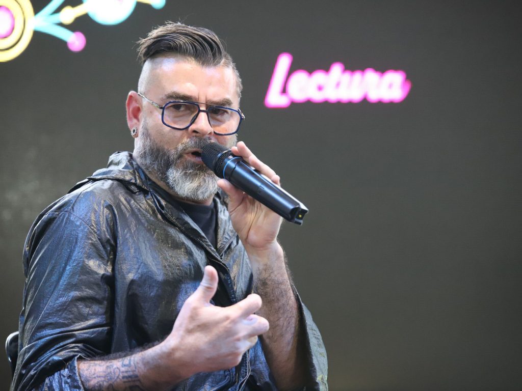 Pensar los márgenes desde la rareza y la locura (11) Pensar los márgenes desde la rareza y la locura (11)