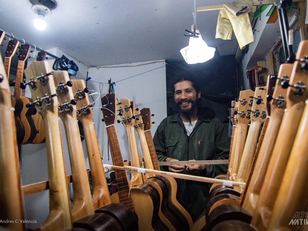 Tata-Ceballos-Un-luthier-made-in-Manizales-1