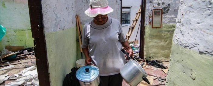 Una casa que se sueña con volver a estar de pie (5)